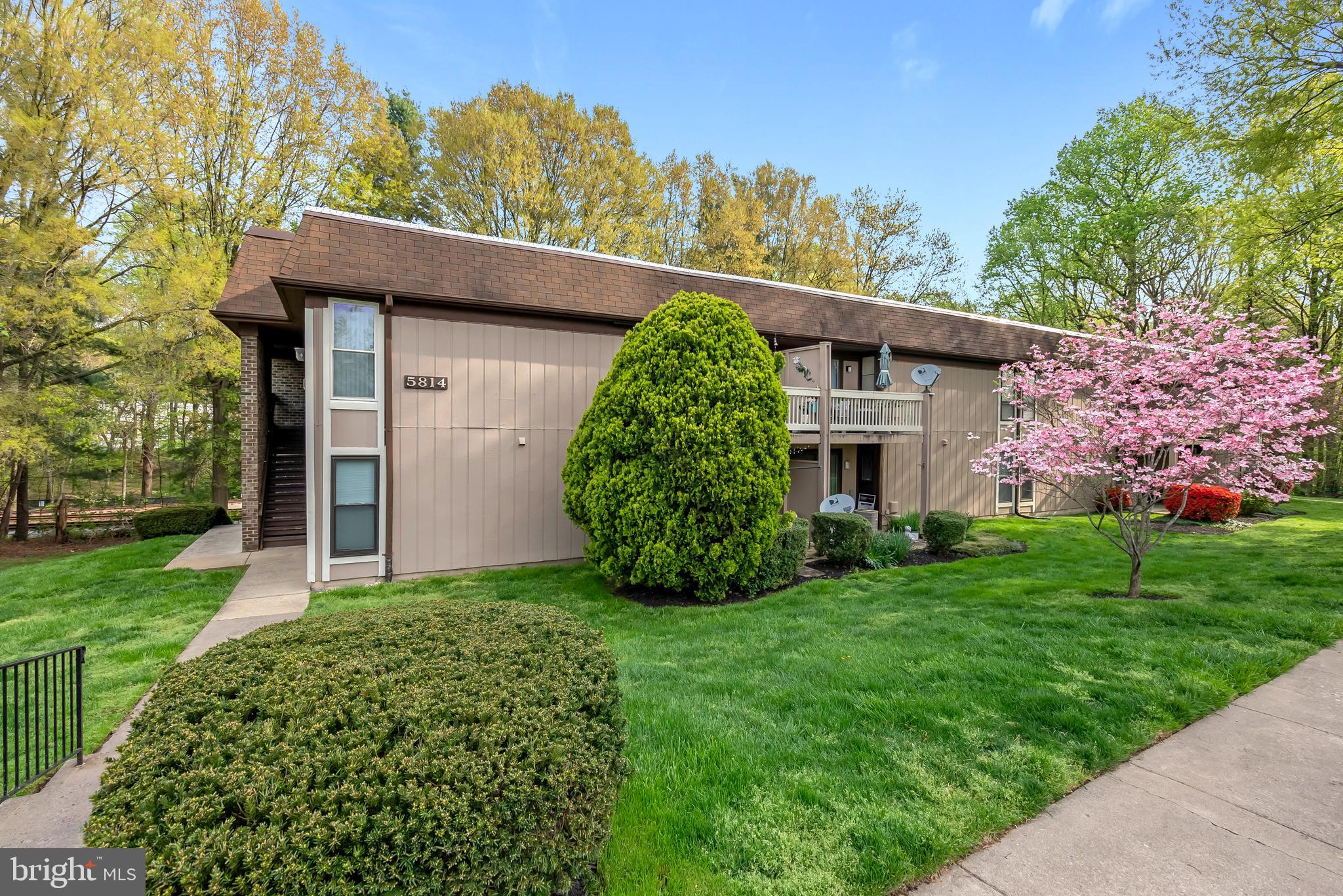 5814 Royal Ridge Drive, Unit B Springfield, VA 22152 - Photo 8 of 56 Gallery Image 8