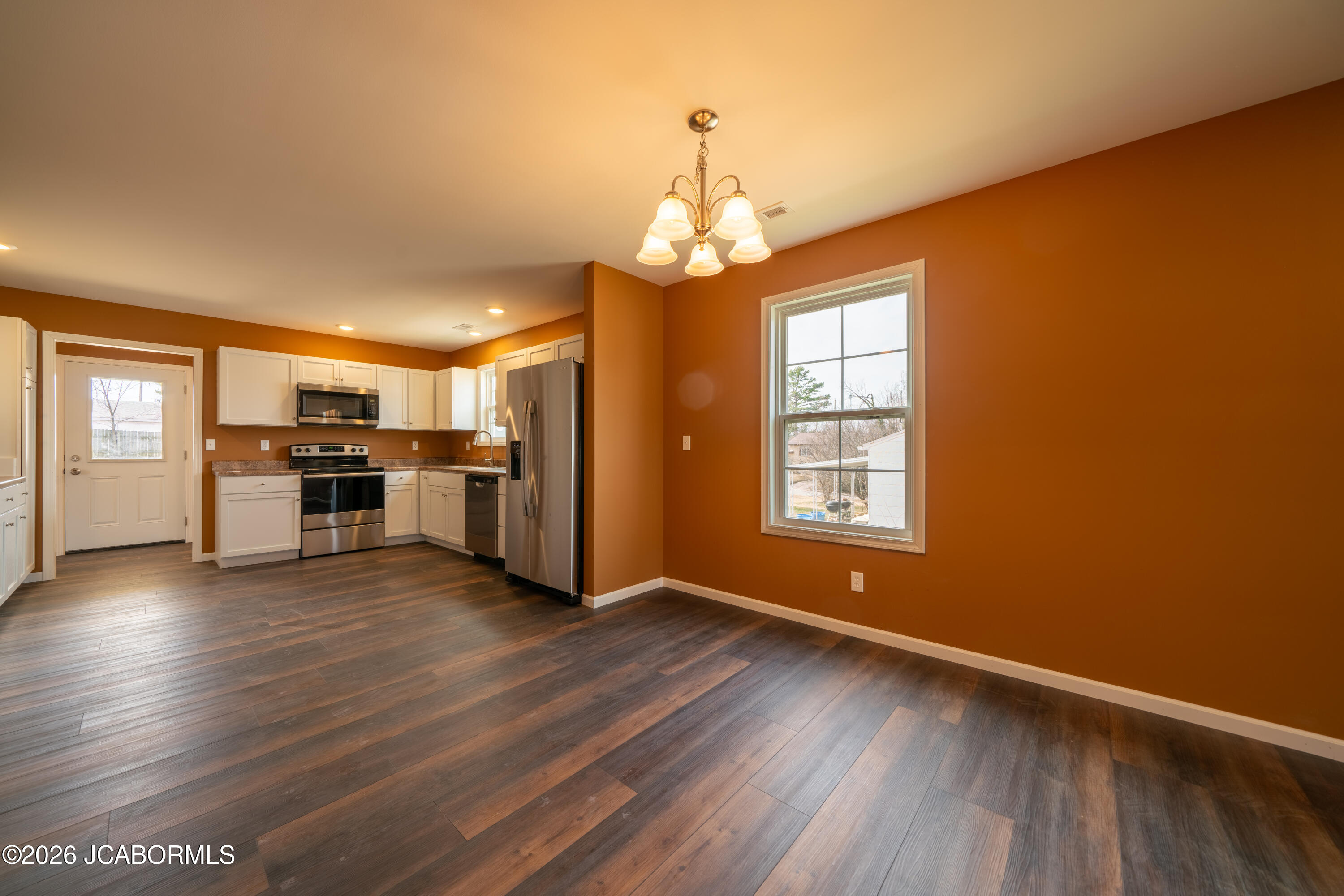 202 West Chestnut Street Fulton, MO 65251 - Photo 7 of 23 20260219-DSC04404-HDR