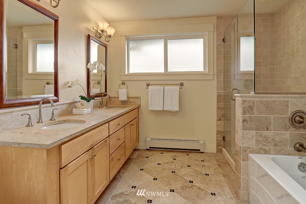 4322 Southwest Roxbury Street Seattle, WA 98136 - Photo 12 of 25 Gallery Image 12