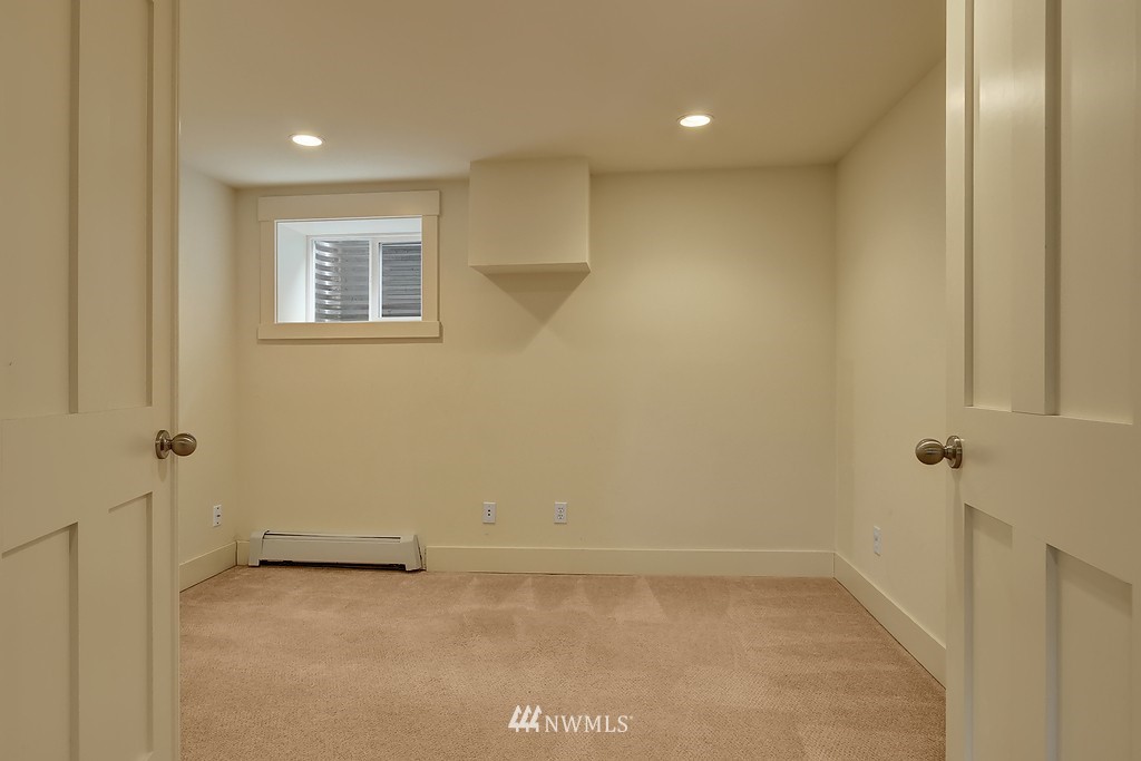 4322 Southwest Roxbury Street Seattle, WA 98136 - Photo 20 of 25 Gallery Image 20