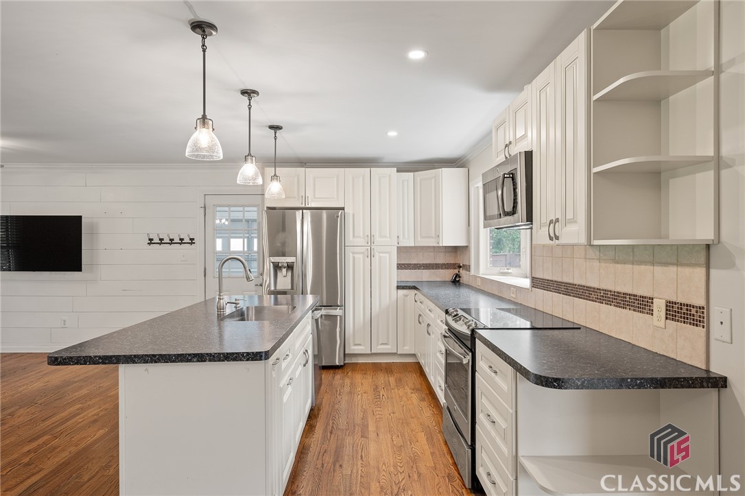 504 Lullwater Road Athens, GA 30606 - Photo 7 of 33