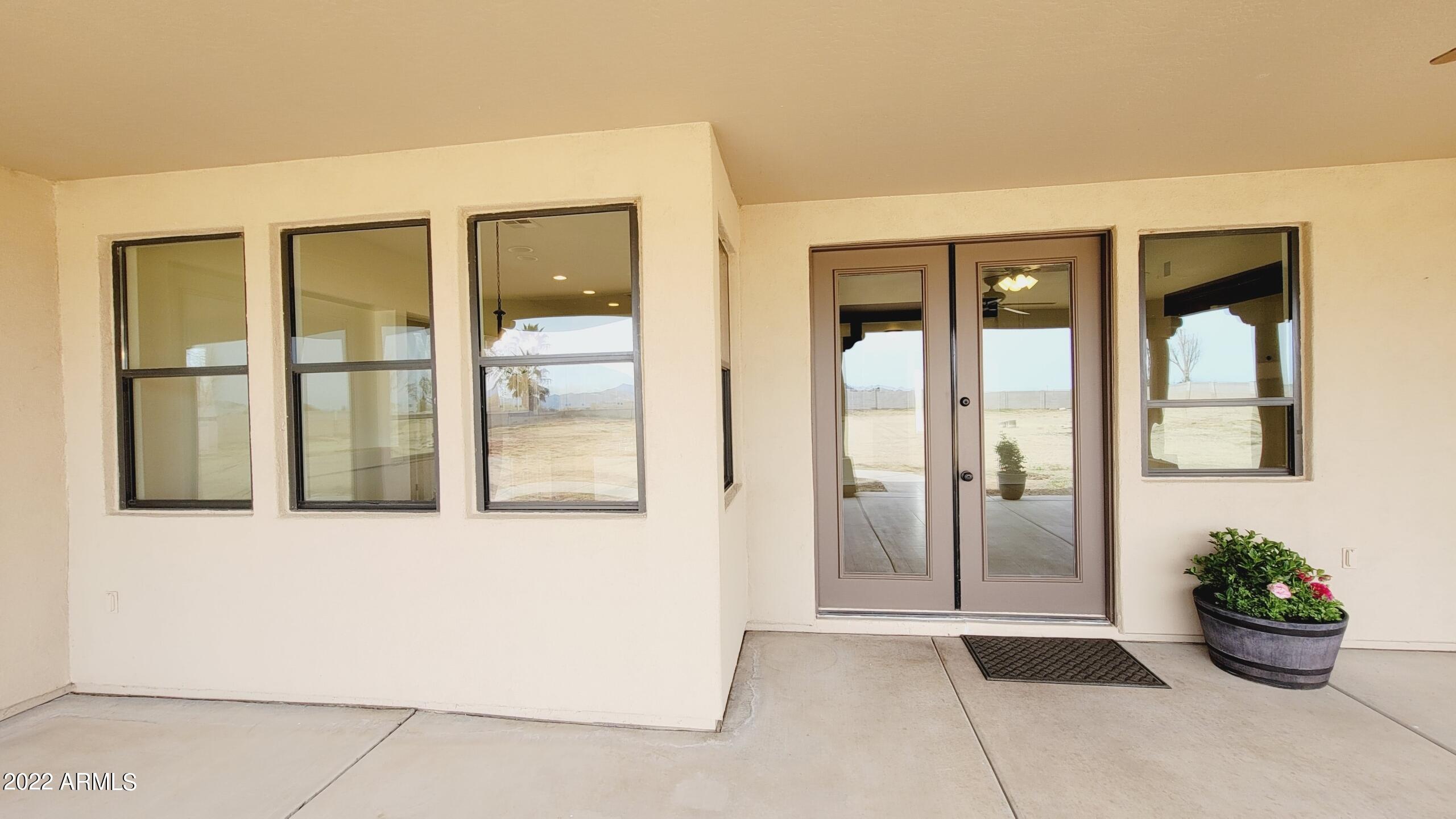 8917 South Dean Road Buckeye, AZ 85326 - Photo 11 of 44 11-scaled