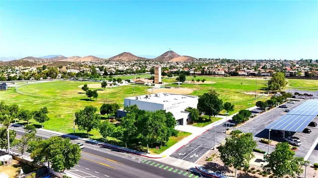 $585,000 | 28594 Moon Shadow Drive, Menifee, CA 92584