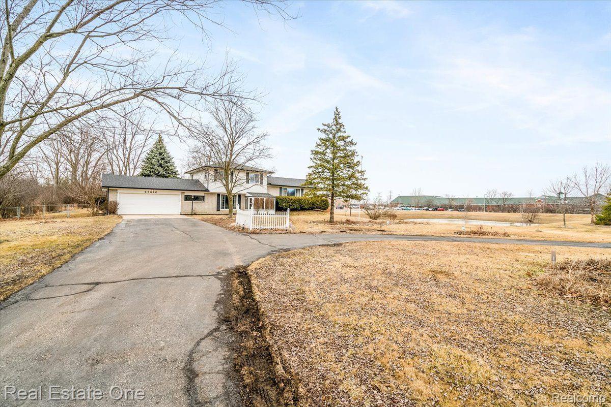 46670 Cherry Hill Road Canton, MI 48187 - Photo 9 of 61 Gallery Image 9