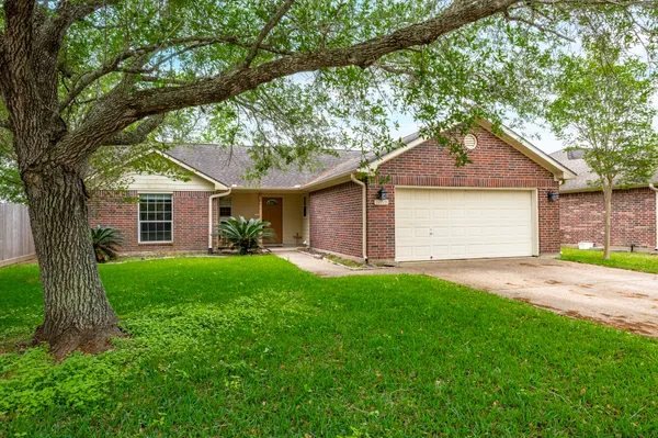 $259,900 | 11719 Santa Fe Trail, Santa Fe, TX 77510