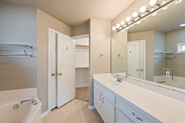 $259,900 | 11719 Santa Fe Trail, Santa Fe, TX 77510