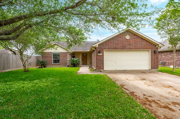 $259,900 | 11719 Santa Fe Trail, Santa Fe, TX 77510