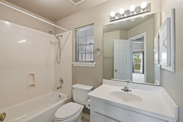 $259,900 | 11719 Santa Fe Trail, Santa Fe, TX 77510