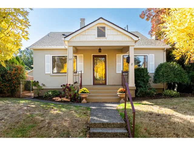 $640,000 | 307 East 22nd Street, Vancouver, WA 98663