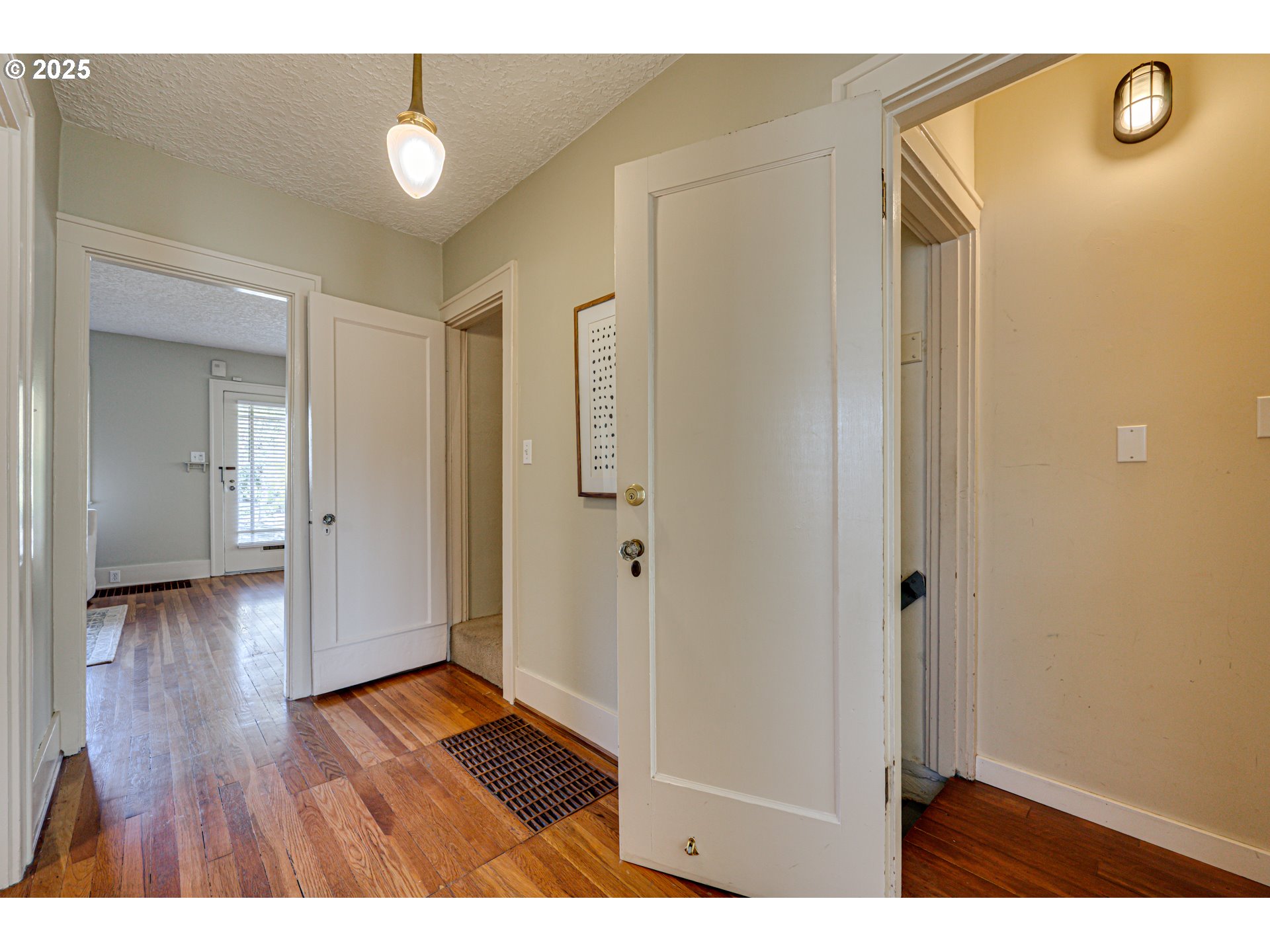 307 East 22nd Street Vancouver, WA 98663 - Photo 12 of 34