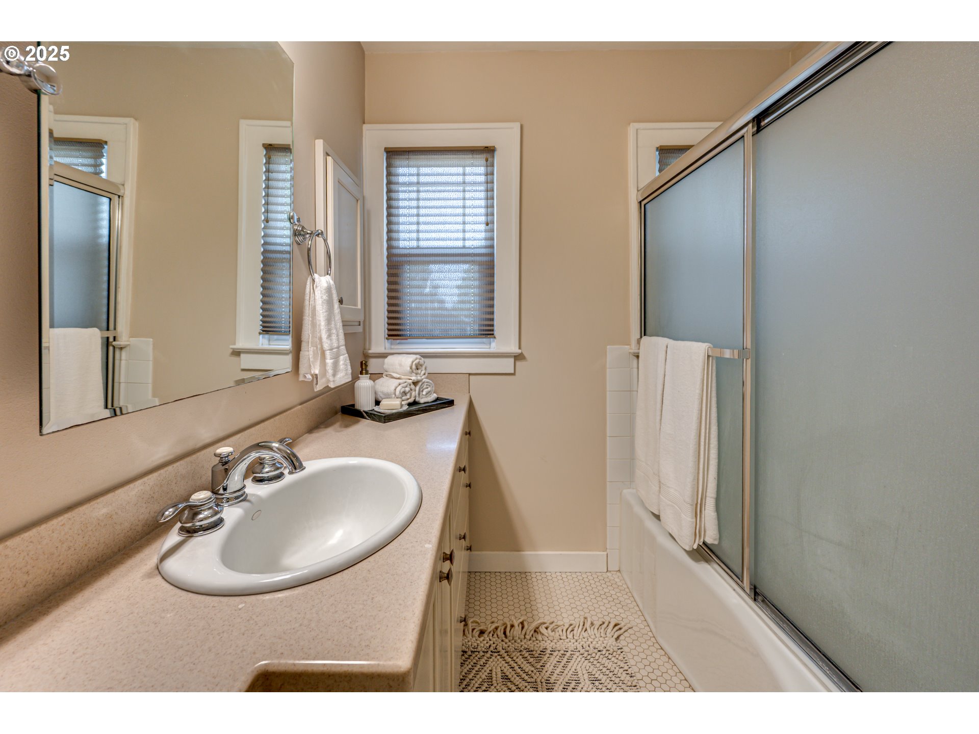 307 East 22nd Street Vancouver, WA 98663 - Photo 13 of 34