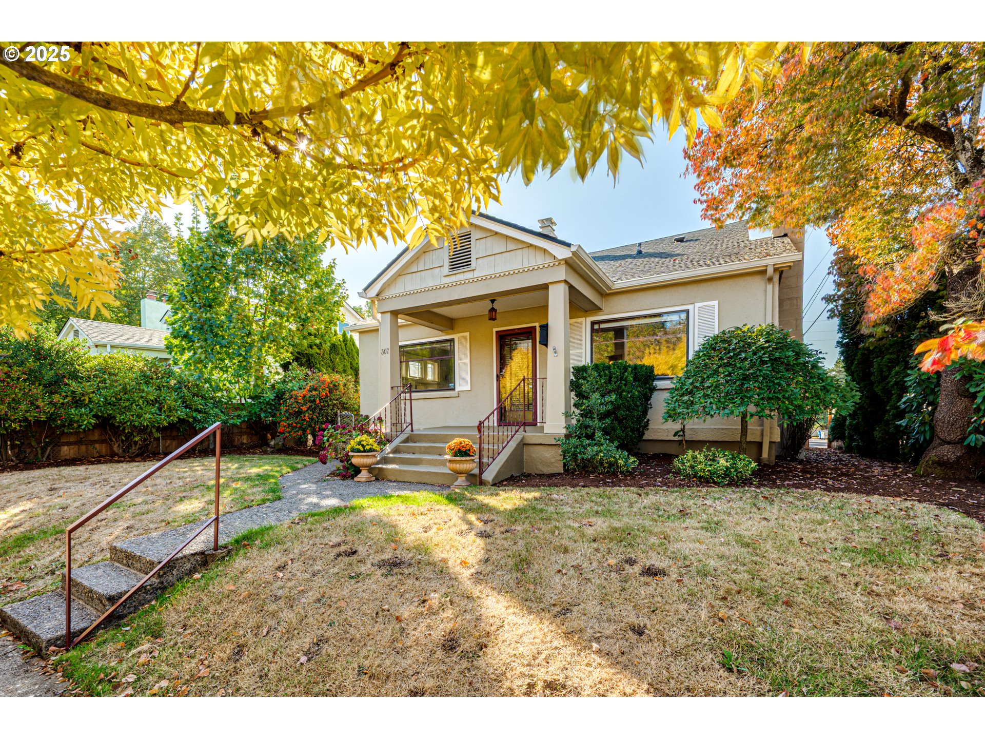 307 East 22nd Street Vancouver, WA 98663 - Photo 2 of 34