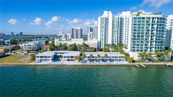 $2,900 | 7927 East Drive, Unit 274, North Bay Village, FL 33141