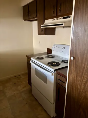 $99,900 | 605 Colonial Drive, Unit 2, Fort Walton Beach, FL 32547