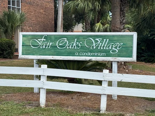 $99,900 | 605 Colonial Drive, Unit 2, Fort Walton Beach, FL 32547