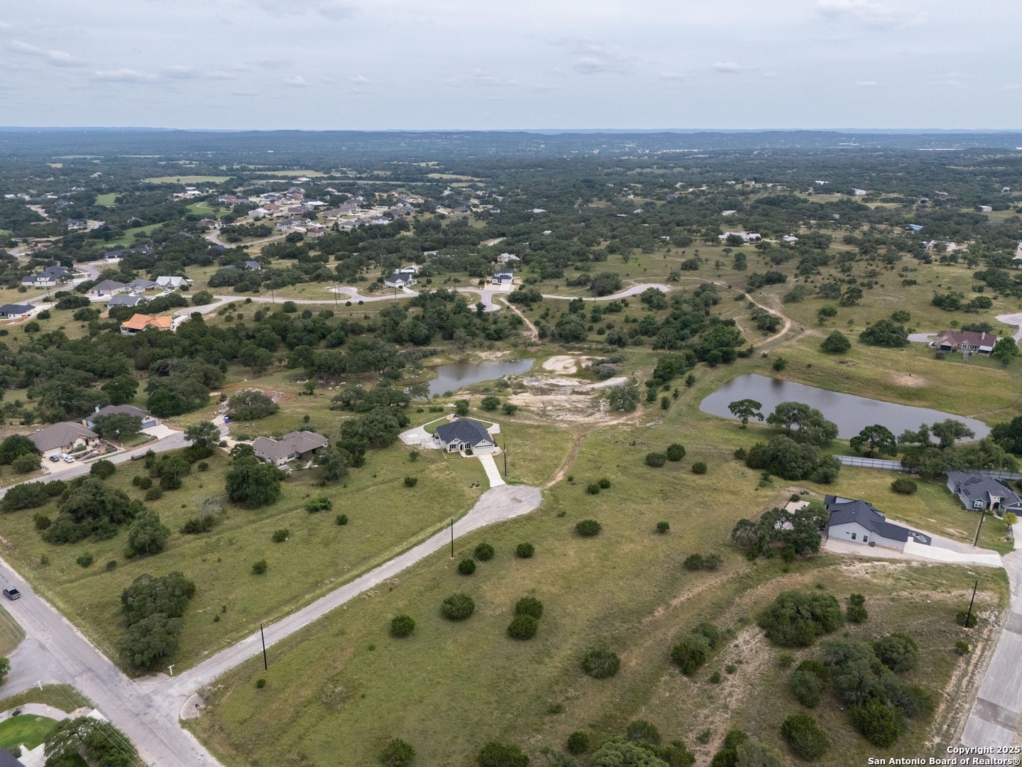 102 Serapia Garza Blanco, TX 78606 - Photo 4 of 14