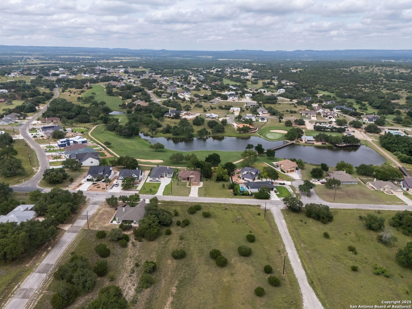 102 Serapia Garza Blanco, TX 78606 - Photo 7 of 14