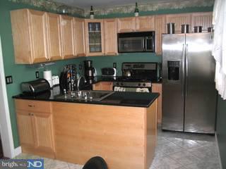 10844 Perrin Road Philadelphia, PA 19154 - Photo 4 of 6