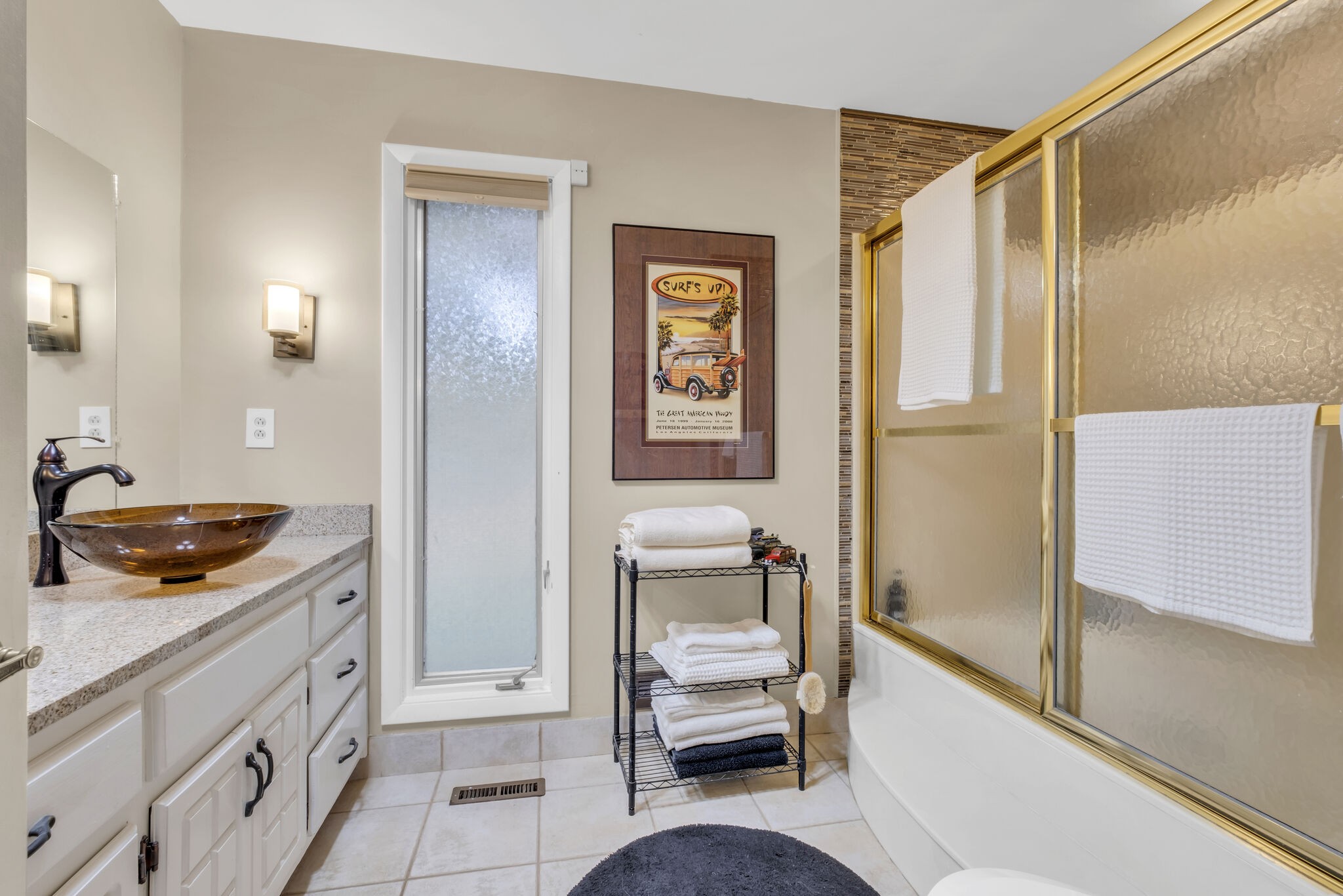1524 Cherokee Road Gallatin, TN 37066 - Photo 38 of 65 a bathroom with a granite countertop sink and a mirror