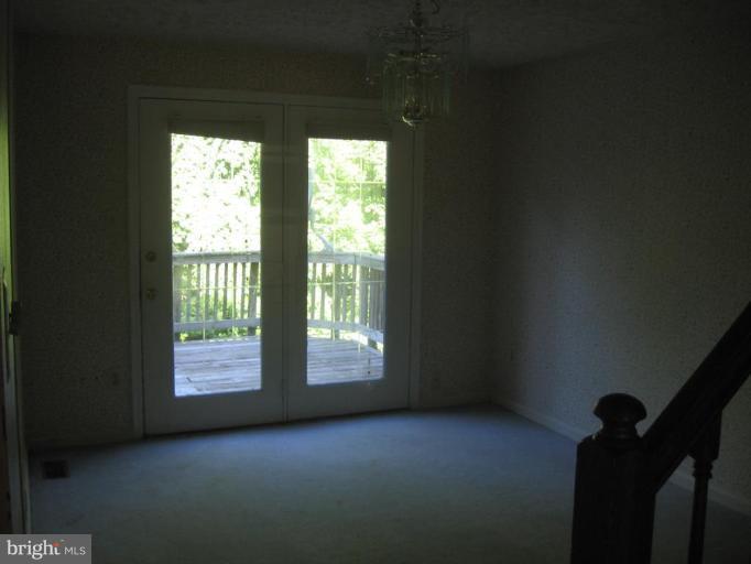 7596 Aspenpark Road Lorton, VA 22079 - Photo 3 of 23 Dining Room