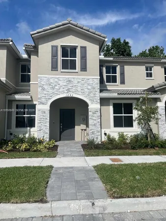$2,400 | 1642 Southeast 26th Street, Unit 1642, Homestead, FL 33035