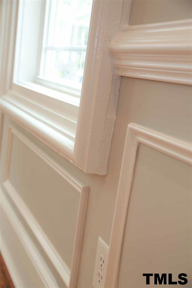 310 South State Street Raleigh, NC 27601 - Photo 3 of 25 a close up of a bathtub with a window