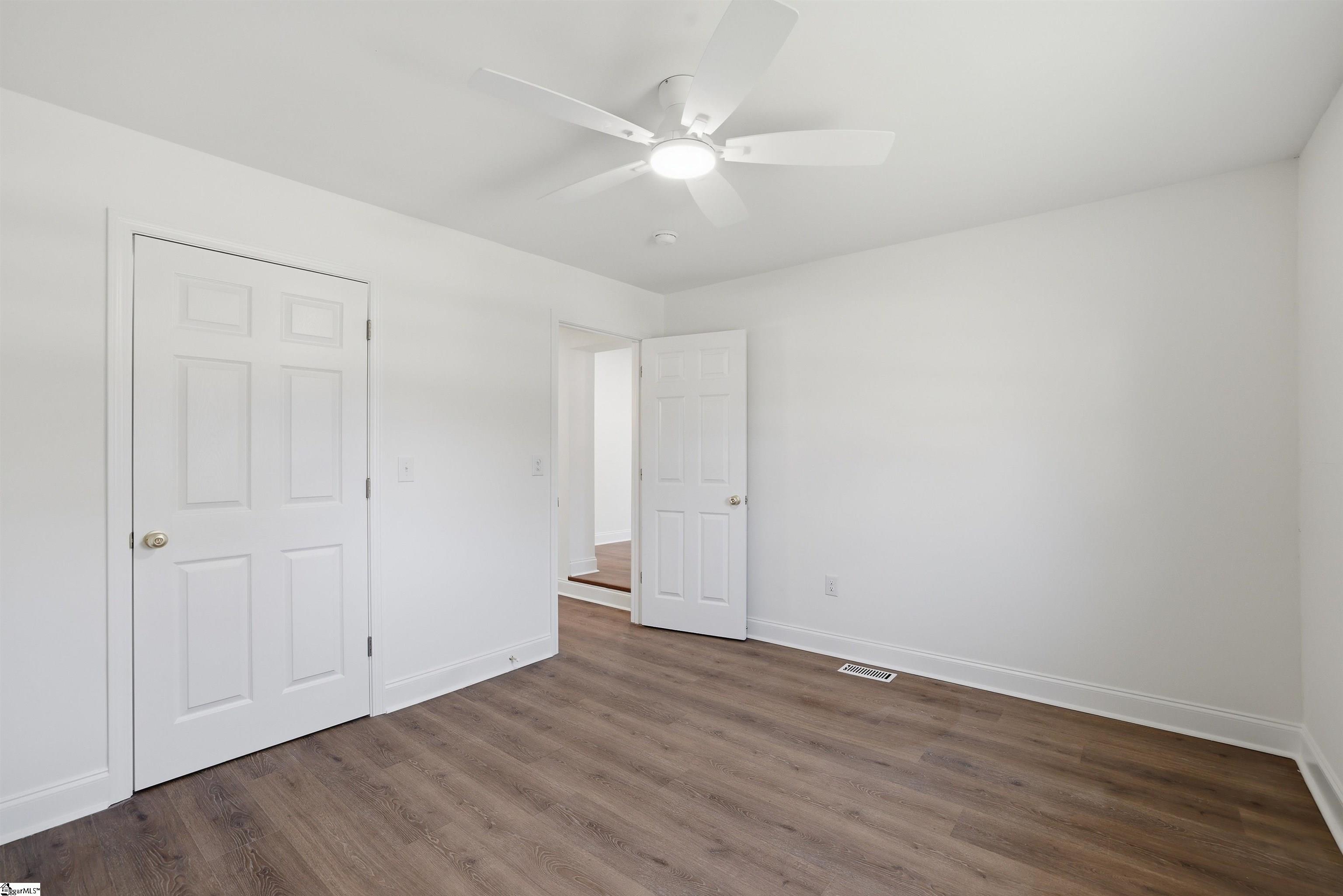 118 East Decatur Street Greenville, SC 29617 - Photo 23 of 25