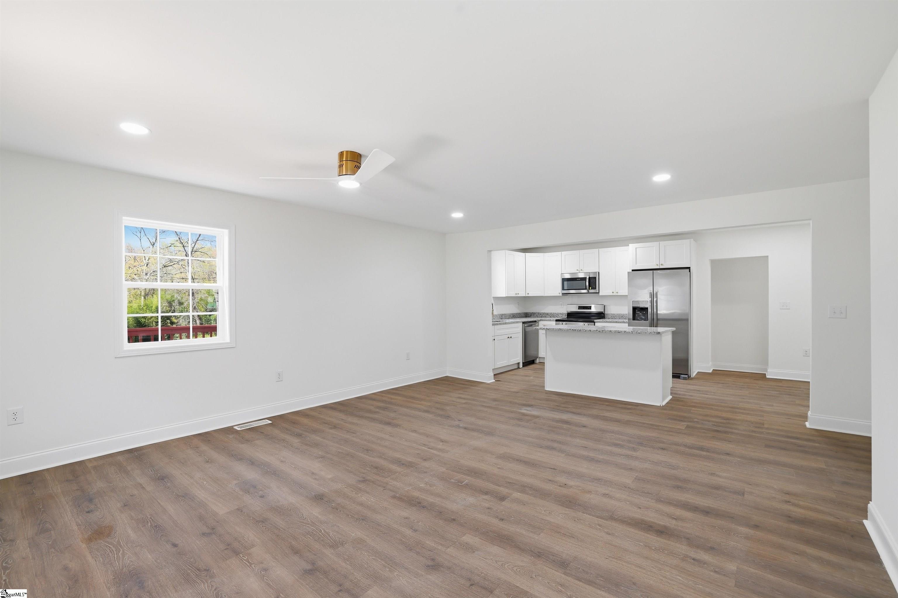 118 East Decatur Street Greenville, SC 29617 - Photo 8 of 25