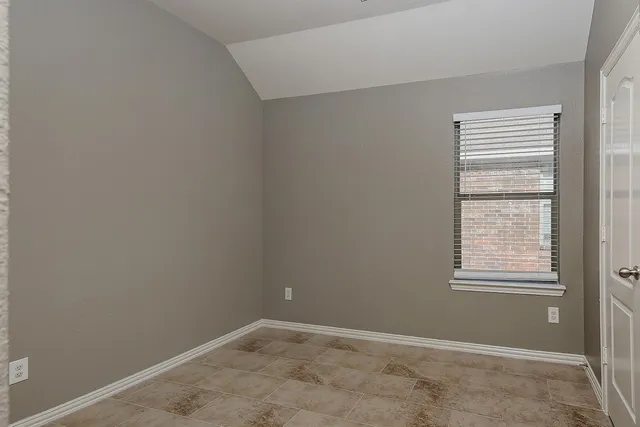 $2,100 | 9606 Arched Oak Drive, Houston, TX 77095