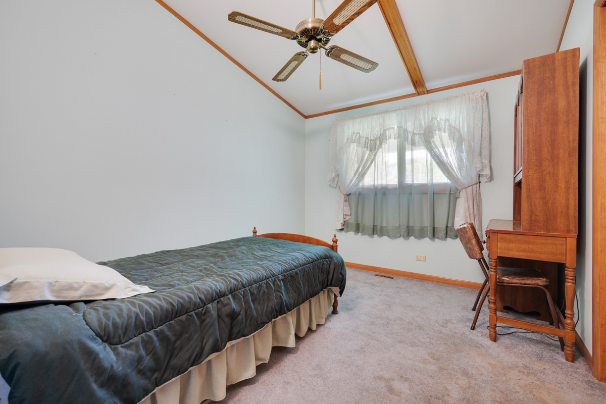 14413 Pleasant Valley Road Woodstock, IL 60098 - Photo 14 of 30