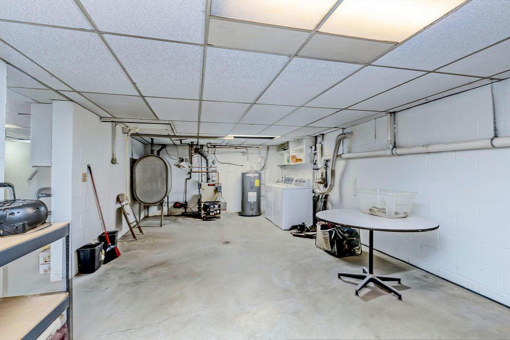 6961 Dustin Road Galena, OH 43021 - Photo 38 of 58 Gallery Image 38