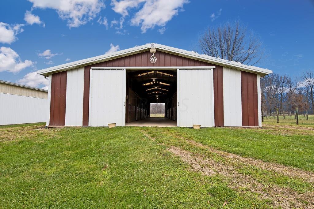 6961 Dustin Road Galena, OH 43021 - Photo 46 of 58 Gallery Image 46