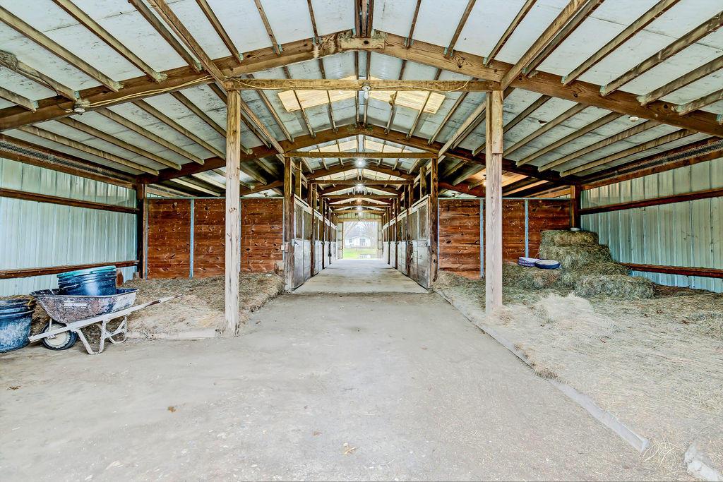 6961 Dustin Road Galena, OH 43021 - Photo 48 of 58 Gallery Image 48