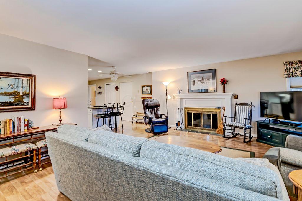 6961 Dustin Road Galena, OH 43021 - Photo 8 of 58 Gallery Image 8