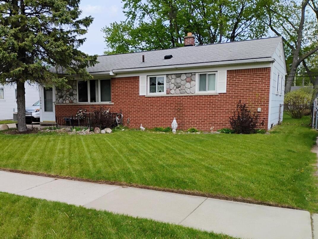 12415 Clinton River Road Sterling Heights, MI 48313 - Photo 1 of 27 HOUSE