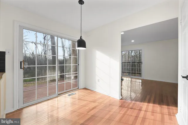 $999,000 | 7 Fallswood Court, Rockville, MD 20854