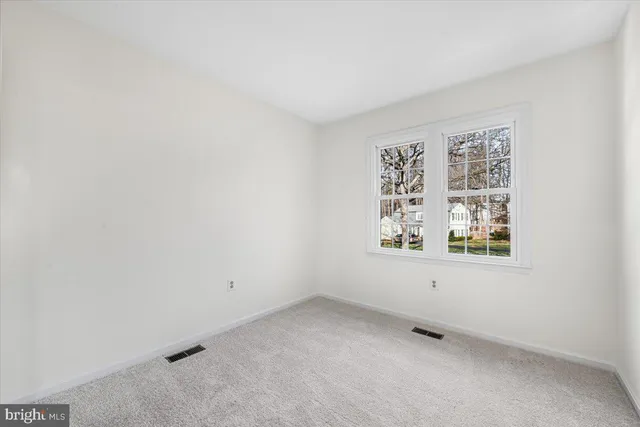 $999,000 | 7 Fallswood Court, Rockville, MD 20854