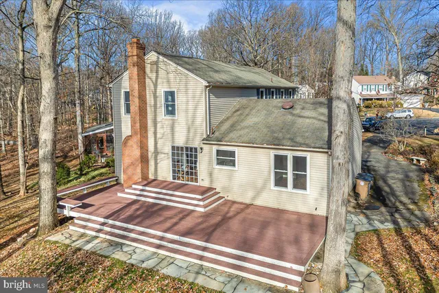 $999,000 | 7 Fallswood Court, Rockville, MD 20854