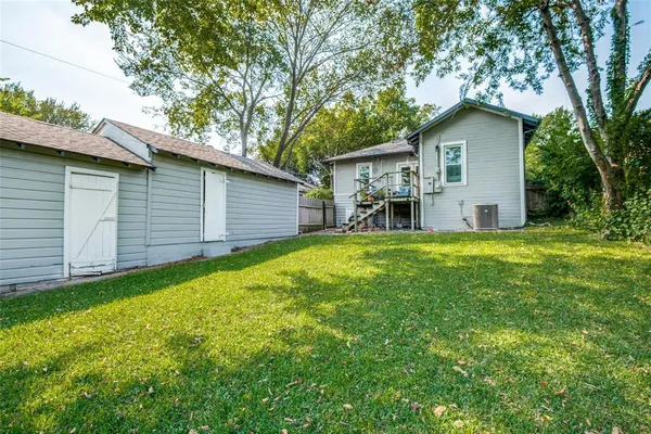 $2,150 | 816 Cristler Avenue, Dallas, TX 75223