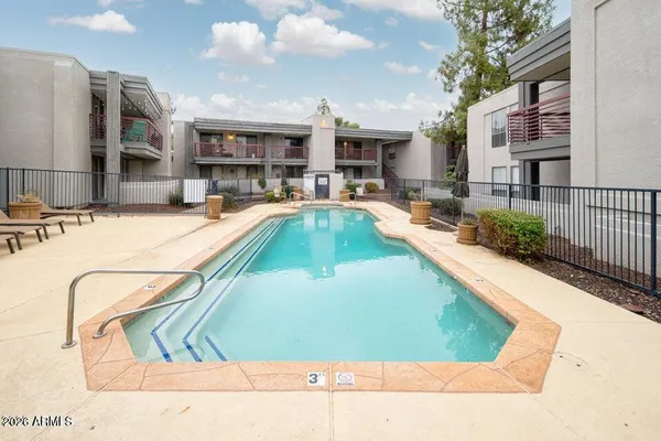 $1,985 | 3420 West Danbury Drive, Unit C110, Phoenix, AZ 85053