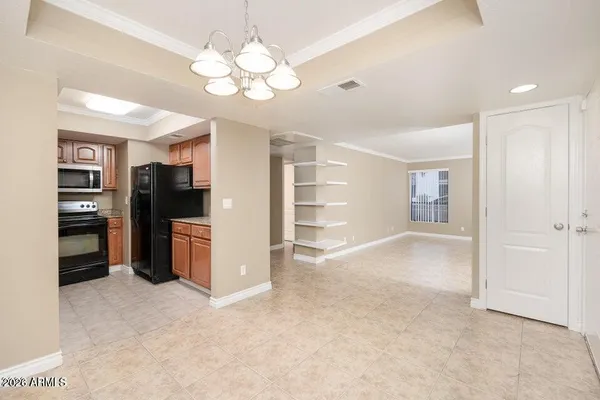 $1,985 | 3420 West Danbury Drive, Unit C110, Phoenix, AZ 85053