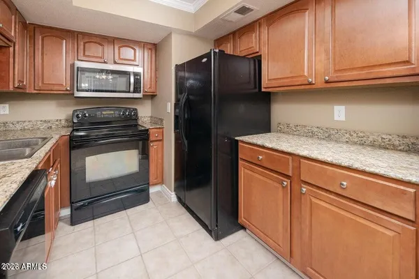 $1,985 | 3420 West Danbury Drive, Unit C110, Phoenix, AZ 85053