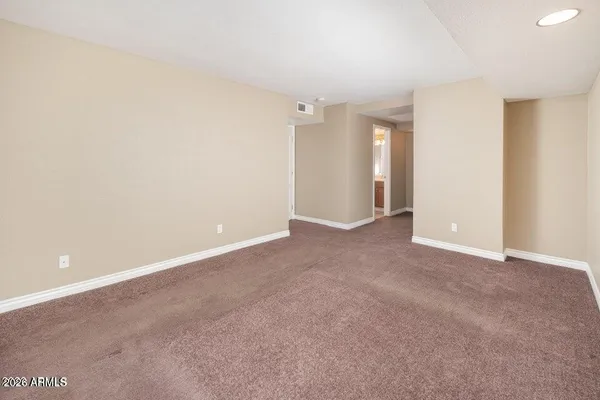 $1,985 | 3420 West Danbury Drive, Unit C110, Phoenix, AZ 85053