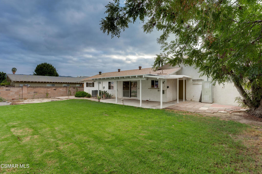 1638 Olympic Street Simi Valley, CA 93063 - Photo 33 of 36