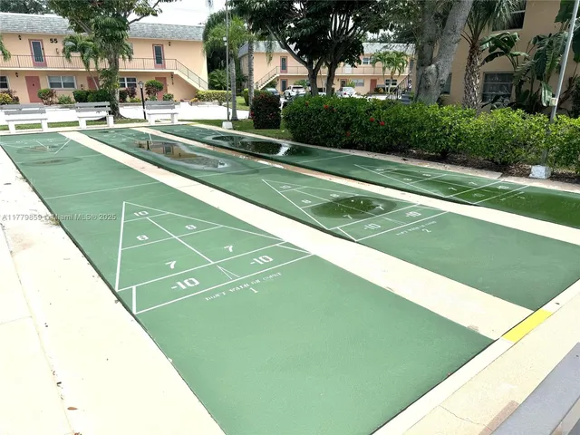 a view of a tennis court