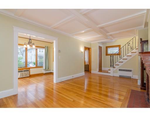 102 Glendale Road Quincy, MA 02169 - Photo 3 of 22 Gallery Image 3
