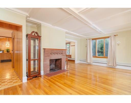 102 Glendale Road Quincy, MA 02169 - Photo 6 of 22 Gallery Image 6