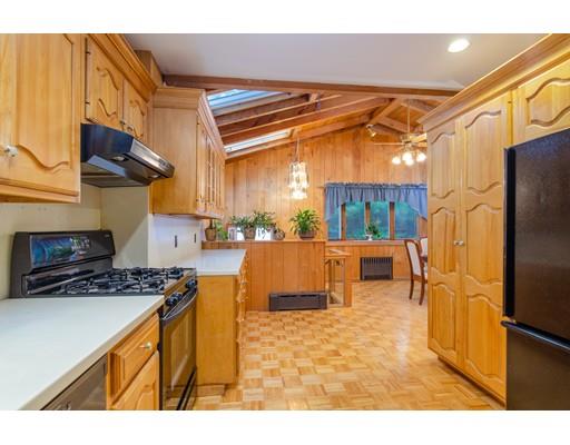 102 Glendale Road Quincy, MA 02169 - Photo 7 of 22 Gallery Image 7