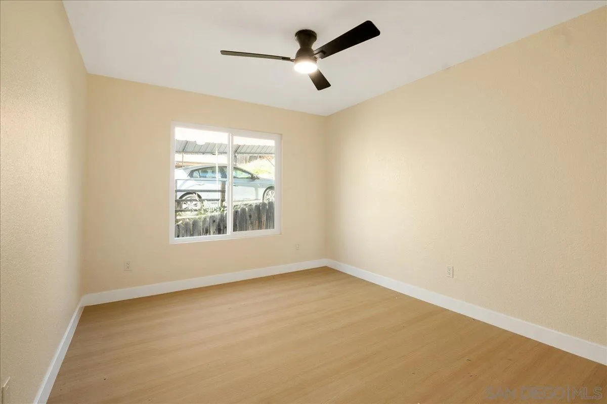 9559 Chestnut Street Spring Valley, CA 91977 - Photo 11 of 12 Gallery Image 11