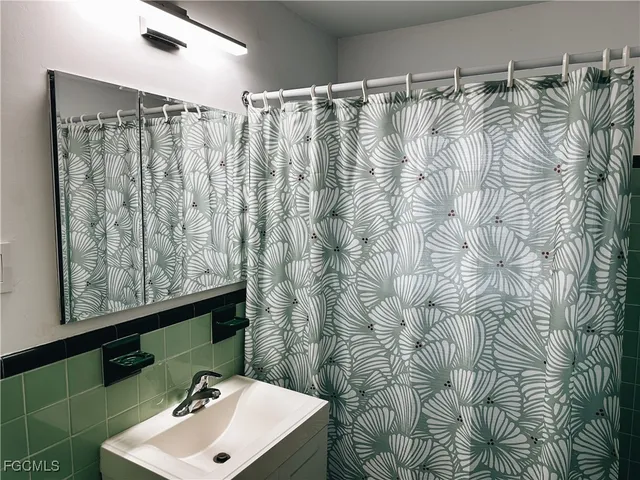 $264,900 | 4360 Deleon Street, Fort Myers, FL 33901